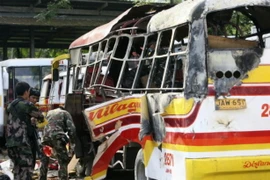 Hiện trường một vụ nổ bom xe buýt tại Philipines năm 2013. (Nguồn: Reuters)