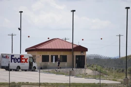 Xe vận tải tại Trung tâm thí nghiệm sinh học ở Dugway, Utah, Mỹ ngày 28/5. (Nguồn: AFP/TTXVN)