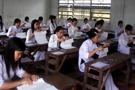 Thí sinh đăng ký thi trung học phổ thông quốc gia từ ngày 1-30/4