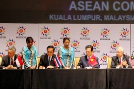 Thủ tướng Nguyễn Tấn Dũng tại lễ ký. (Ảnh: Đức Tám/TTXVN)