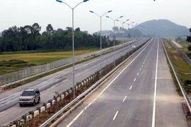 Sẽ thông xe 25km tuyến cao tốc Hà Nội-Hải Phòng vào ngày 19/5