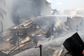 TP HCM: Hỏa hoạn thiêu rụi 5 căn nhà, cháy lan 3 căn khác