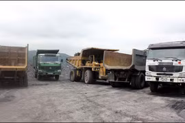 Có dấu hiệu khai thác than trái phép ở khai trường Hà Ráng