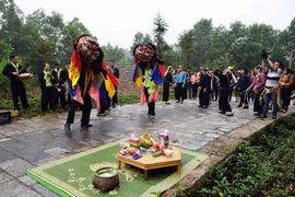 IPU-132: Giới thiệu tinh hoa văn hóa, du lịch Việt Nam với quốc tế 