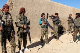 Các tay súng thuộc phiến quân Taliban (Ảnh: EPA)