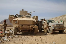 Binh sỹ trung thành với Tổng thống Mansour Hadi triển khai tại thành phố Marib ngày 7/12. (Nguồn: AFP/TTXVN)