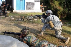 Quân đội Ấn Độ và Mông Cổ tập trận chung chống khủng bố