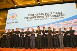 Các đại biểu tham dự Hội nghị ASEAN+3 và diễn đàn Đông Á. (Ảnh: Kim Dung-Chí Giáp/Vietnam+)