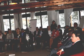 Phó Thủ tướng tham dự những phiên họp quan trọng của WEF 2015