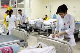 Bệnh viện Hữu nghị Việt Đức không còn tình trạng bệnh nhân nằm ghép. (Ảnh: Dương Ngọc/TTXVN)