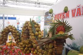 Đắm mình trong không gian chợ quê ở Lễ hội Dừa Bến Tre 2015