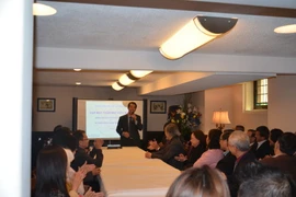 Kiều bào Việt tại Canada kỷ niệm 40 năm thống nhất đất nước