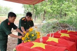 Điện Biên: Truy điệu, an táng 41 hài cốt liệt sỹ hy sinh tại Lào