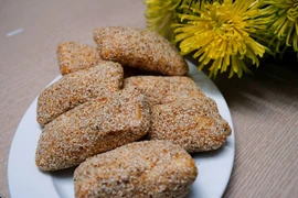 Ngọt bùi hồn quê trong hương vị đặc sản bánh Rang Cát Thành