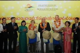 TP.HCM đón hơn 1.000 khách quốc tế trong ngày đầu Năm mới