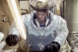 Nhân viên một phòng thí nghiệm của Mỹ. Ảnh minh họa.(Nguồn: AP)