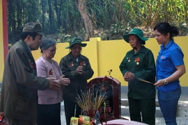 Cuộc hội ngộ cảm động sau nửa thế kỷ xây con đường Hạnh phúc