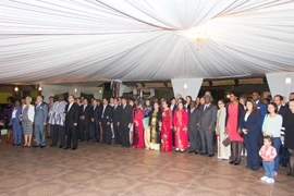 Khách mời tham dự buổi lễ. (Nguồn: Đại sứ quán Việt Nam tại Angola)