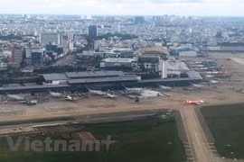 Sân bay Tân Sơn Nhất xếp cuối về chất lượng dịch vụ hàng không. (Ảnh: Việt Hùng/Vietnam+)