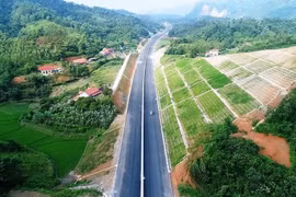 Dự án đường cao tốc Bắc Giang-Lạng Sơn sẽ được thông xe kỹ thuật vào ngày 29/9 tới. (Ảnh: CTV/Vietnam+)