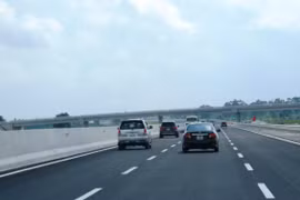 Có nhiều nhà đầu tư quan tâm đến dự án cao tốc Bắc-Nam. (Ảnh: Việt Hùng/Vietnam+)