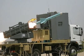 Quân đội Iran cảnh báo tàu chiến Mỹ nằm trong tầm bắn