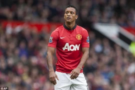 Tin 1/2: Nani nổi giận, huyền thoại bóng đá TBN qua đời