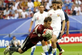 Thủ thành Petr Cech tin Brazil sẽ vô địch World Cup 2014