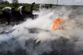 Đấu súng ở Slavyansk làm 8 binh sỹ Ukraine bị thương