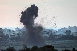Israel bắt đầu không kích vào Gaza khi lệnh ngừng bắn kết thúc