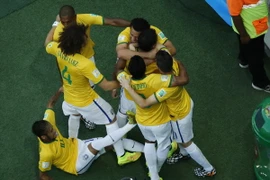 Brazil - Colombia 2-1: Thắng kịch tính, Brazil gặp Đức ở bán kết