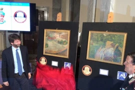 Hai bức tranh bị đánh cắp được tìm thấy (Nguồn: IBTimes)