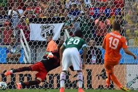 Cận cảnh màn lội ngược dòng không tưởng của tuyển Hà Lan