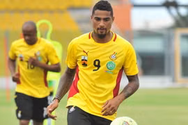 Algeria và Ghana lên danh sách sơ bộ dự World Cup 2014