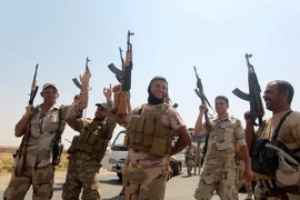 Quân đội Iraq nhận lệnh ngừng pháo kích IS ở khu đông dân cư 