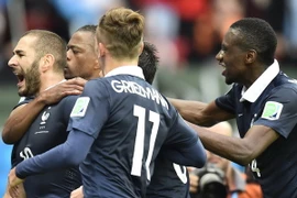 Benzema lập cú đúp, Pháp xóa dớp buồn trong 3 World Cup