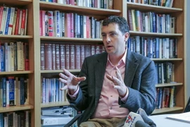 "Lợi thế của Việt Nam trong vụ giàn khoan là công luận quốc tế"