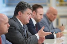 "Tổng thống Ukraine ký sắc lệnh giải tán quốc hội trong tuần sau"