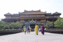 Đại Nội Huế luôn là điểm thu hút du khách trong nước và quốc tế đến tham quan. (Ảnh: Tường Vi/TTXVN)
