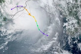 Hướng đi của cơn bão. (Ảnh: Zoom Earth)