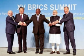 Lãnh đạo các nước thành viên BRICS chụp ảnh chung tại Hội nghị thượng đỉnh ở Johannesburg, Nam Phi ngày 23/8/2023. (Ảnh: Getty Images/TTXVN)