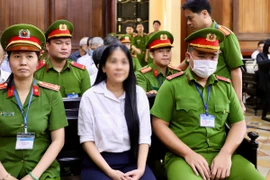 Bị cáo Mai Thị Hồng Hạnh (cựu Chủ tịch Hội đồng Quản trị kiêm Giám đốc Công ty Xuyên Việt Oil) tại phiên toà. (Ảnh: Hồng Giang/TTXVN)