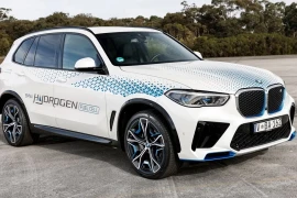 Mẫu BMW thử nghiệm công nghệ pin nhiên liệu hydro - iX5 Hydrogen. (Ảnh: Drive)