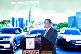 Thủ tướng Phạm Minh Chính phát biểu tại Lễ trưng bày và giới thiệu thương hiệu ôtô điện Vinfast. (Ảnh: Dương Giang/TTXVN)