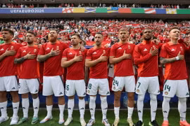 Đội hình tuyển Thụy Sĩ trong trận đấu vòng bảng Euro 2024 gặp Hungary, ngày 15/6. (Ảnh: THX/TTXVN)