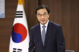Bộ trưởng Thống nhất Hàn Quốc Cho Myoung-gyon tại cuộc họp báo ở Seoul. (Nguồn: YONHAP/TTXVN)