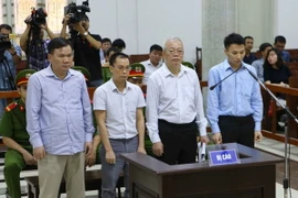 Các bị cáo tại phiên tòa. (Ảnh: Doãn Tấn/TTXVN)