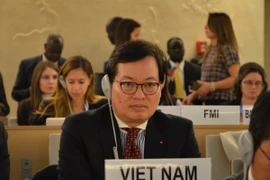 Đại sứ đặc mệnh toàn quyền Dương Chí Dũng, Trưởng Phái đoàn thường trực Việt Nam tại Liên hợp quốc tham dự Kỳ họp lần thứ 34 Hội đồng Nhân quyền của LHQ. (Ảnh: Hoàng Hoa /TTXVN)