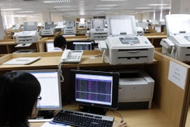 Thị trường chứng khoán có phiên giảm điểm thứ hai liên tiếp trong tuần (Ảnh: TTXVN)