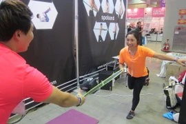 [Photo] Những "chiêu" tập thể dục lạ mắt ở K-Beauty Expo 2014 